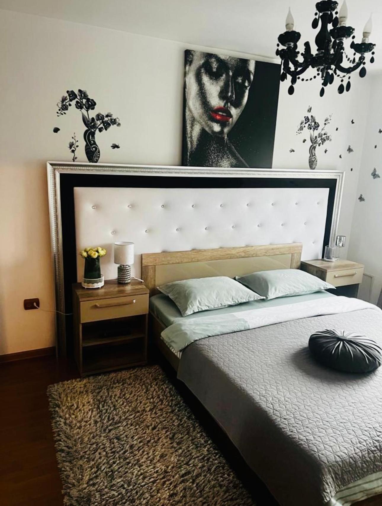Apartament Lux Crialy - 75 M2 - Free Parking تيميشورا المظهر الخارجي الصورة