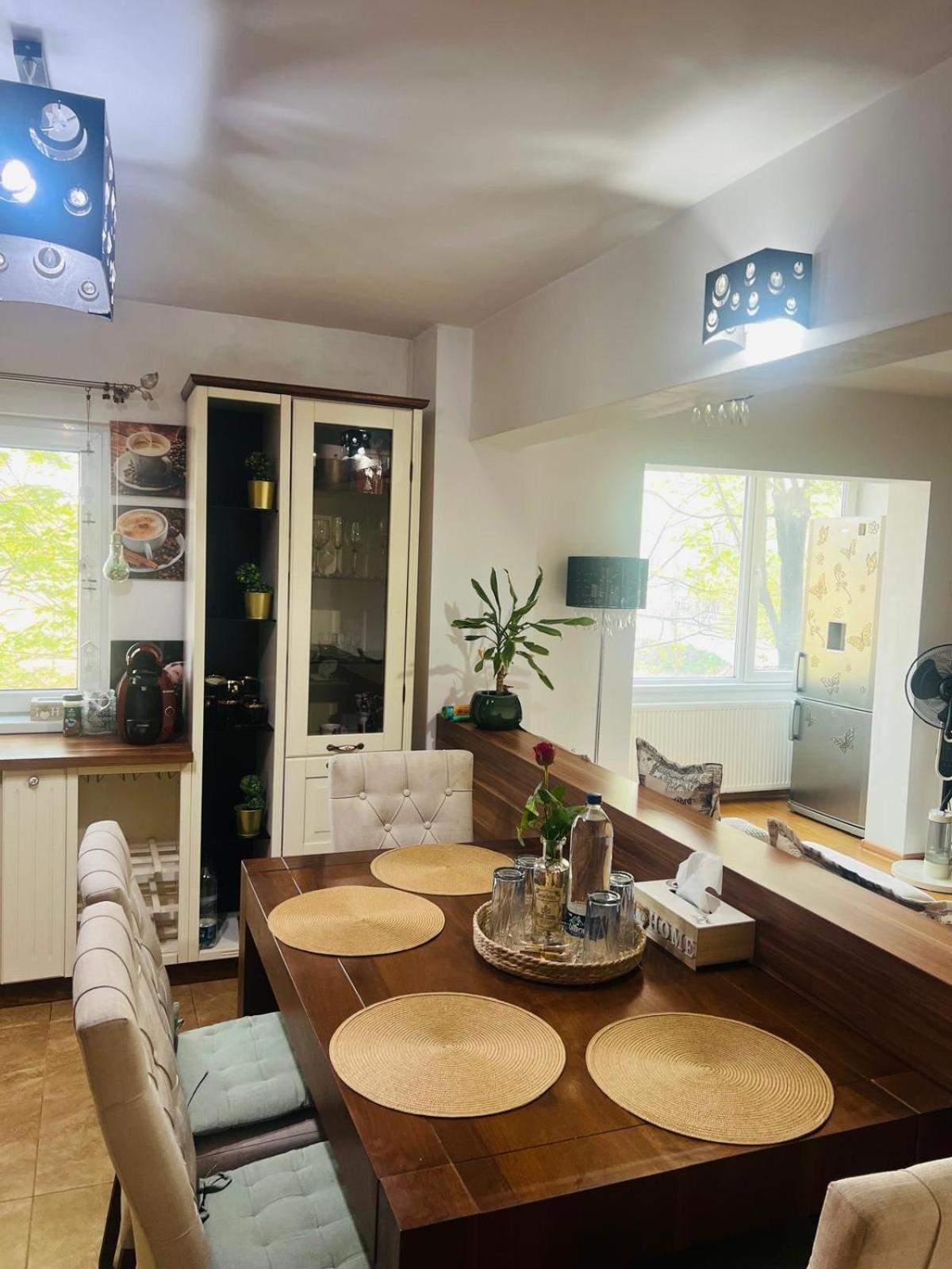 Apartament Lux Crialy - 75 M2 - Free Parking تيميشورا المظهر الخارجي الصورة